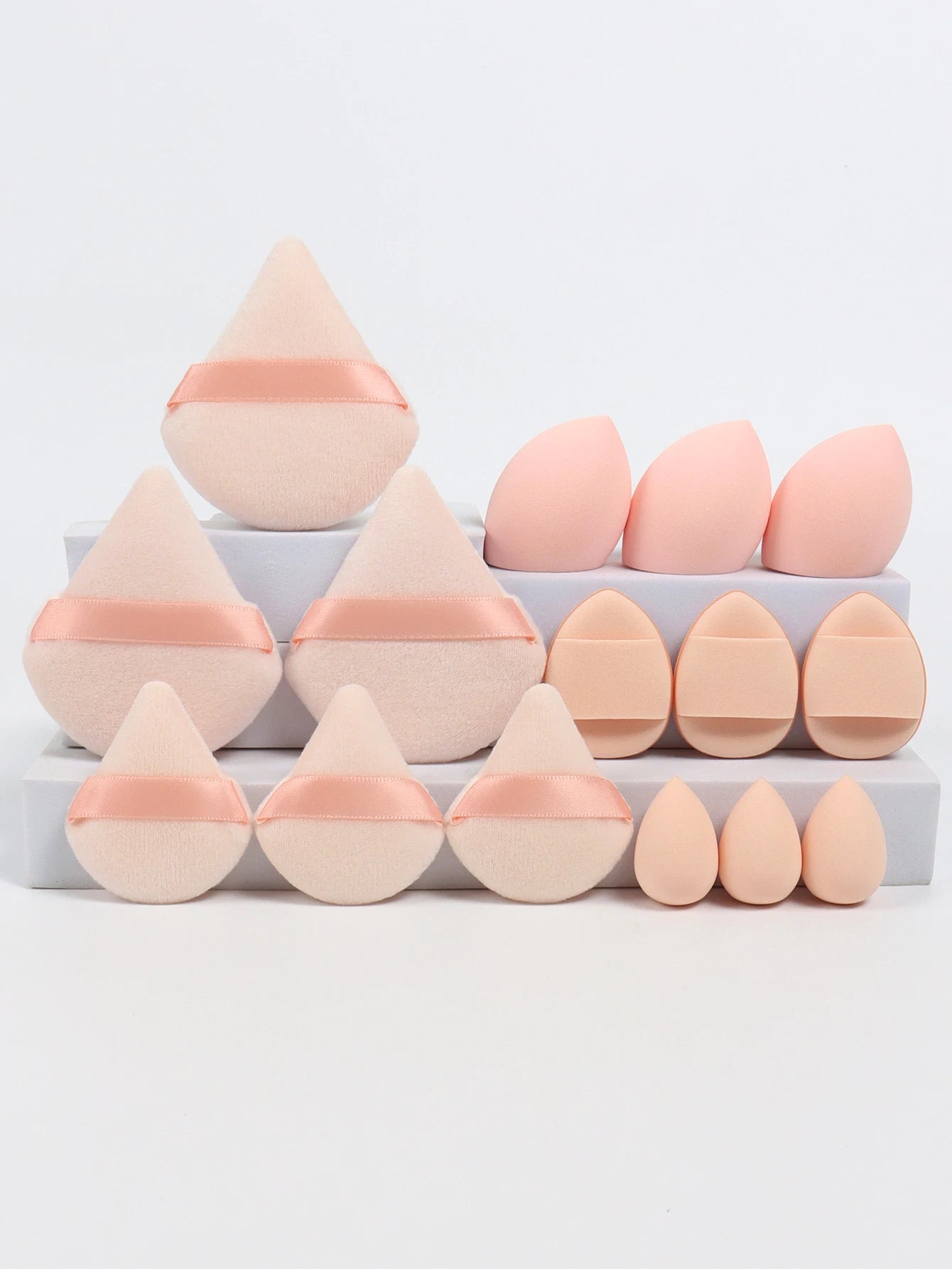Multi Effect 15 Piece Set 3 Loose Powder Puffs&3 Mini Loose Powder Puffs&3 Medium-Sized Eggs&3 Mini Eggs&3 Air Cushions. Founda