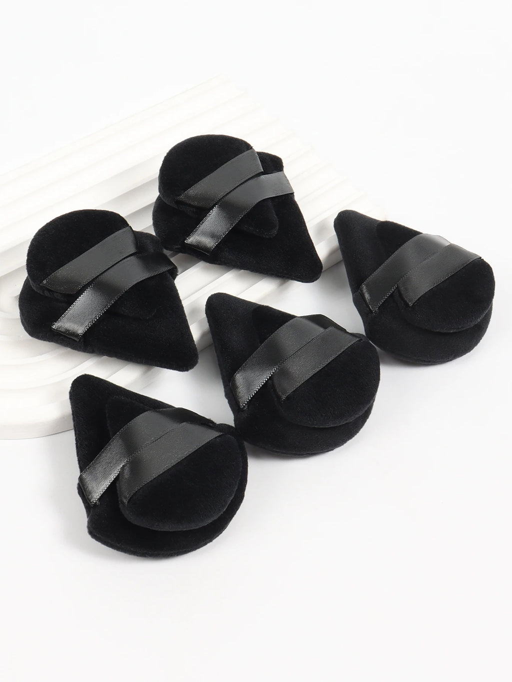 50 Pcs Large Triangular Powder Puff + 50 Pcs Mini Triangular Powder Puff, Makeup Set, Ensuring Even Makeup Application.