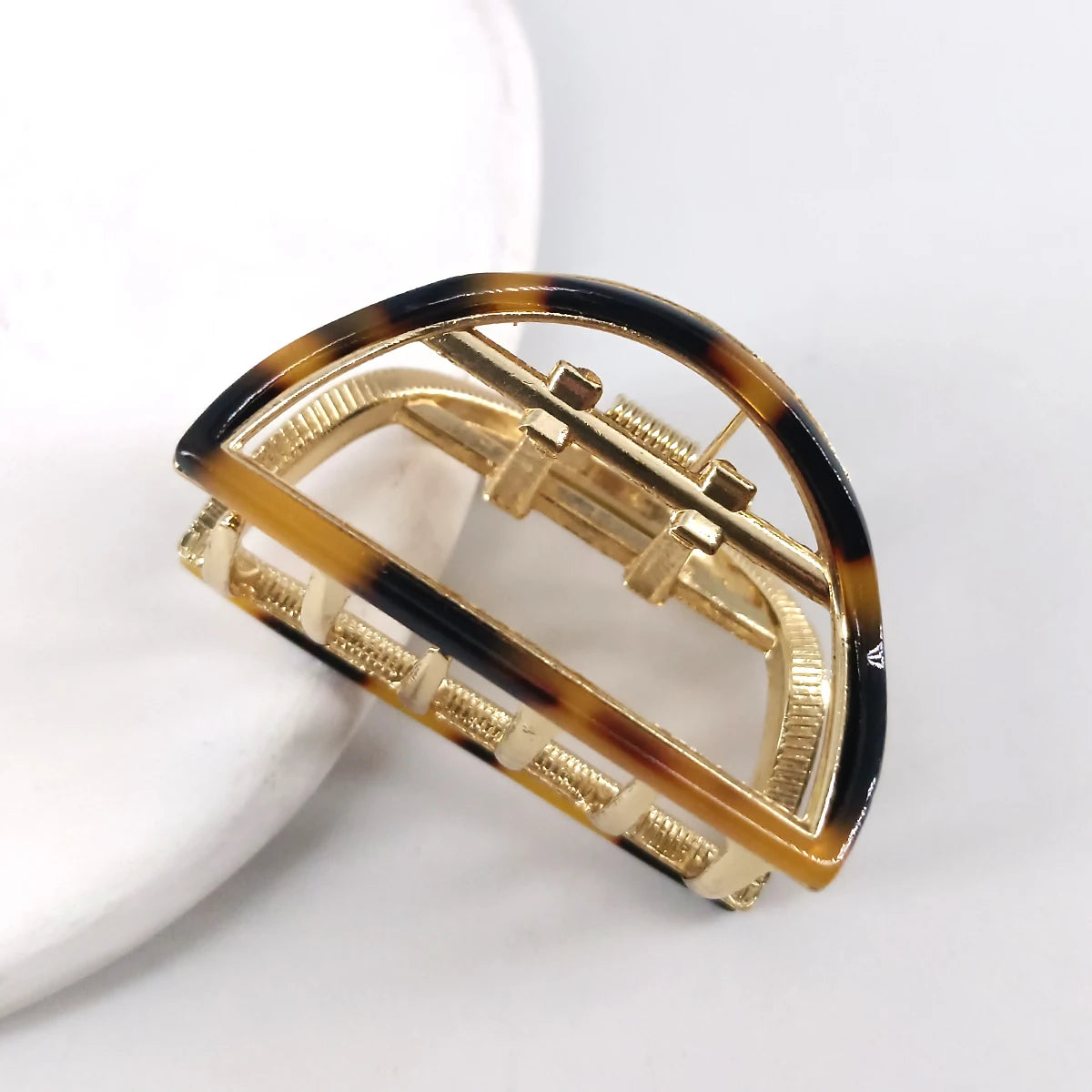 1Pcs 5cm Hair Claws Headwear Fashion Hair Accessories Mini half round shape Acetate Alloy Hairpins Gripper
