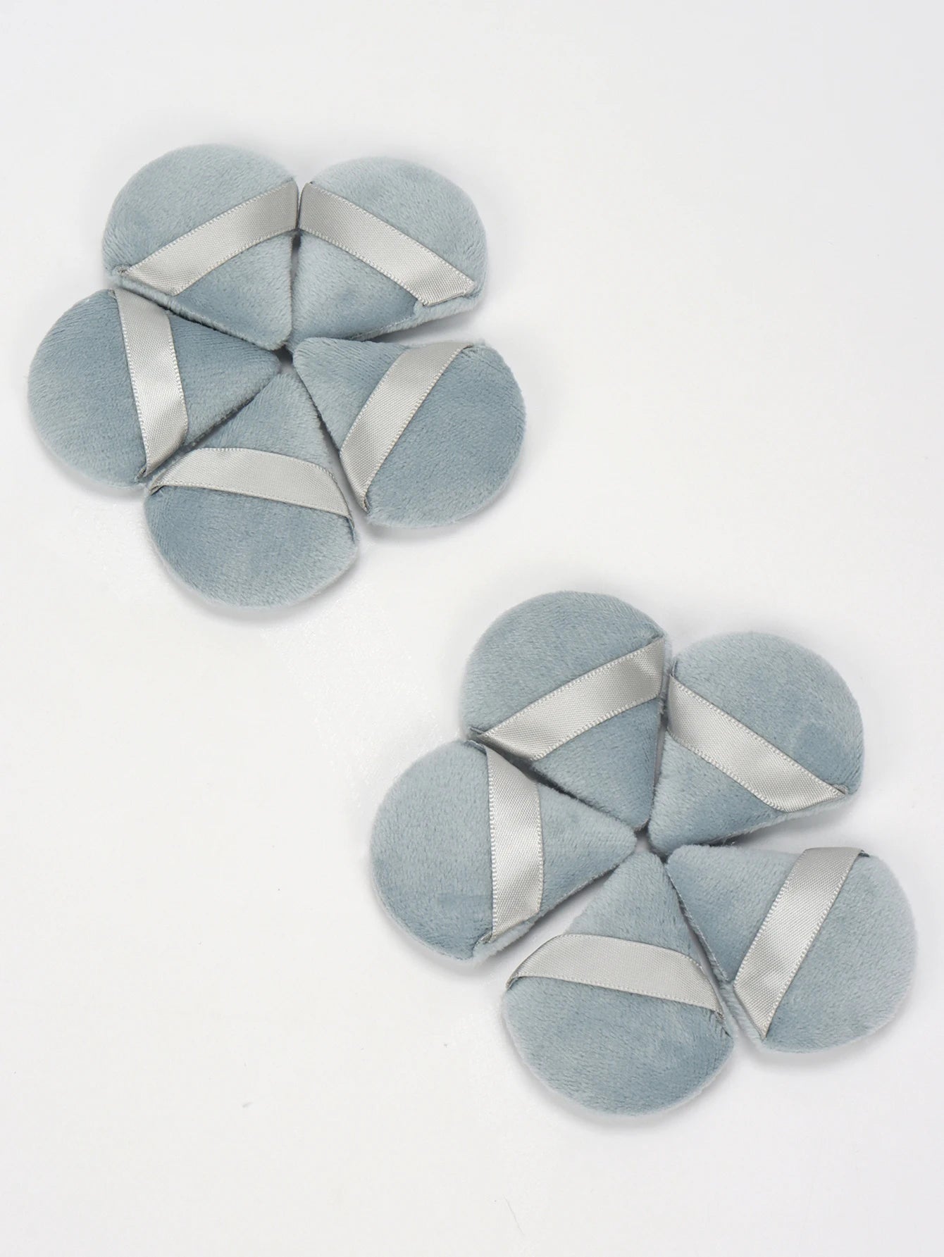 50 Pcs Large Triangular Powder Puff + 50 Pcs Mini Triangular Powder Puff, Makeup Set, Ensuring Even Makeup Application.