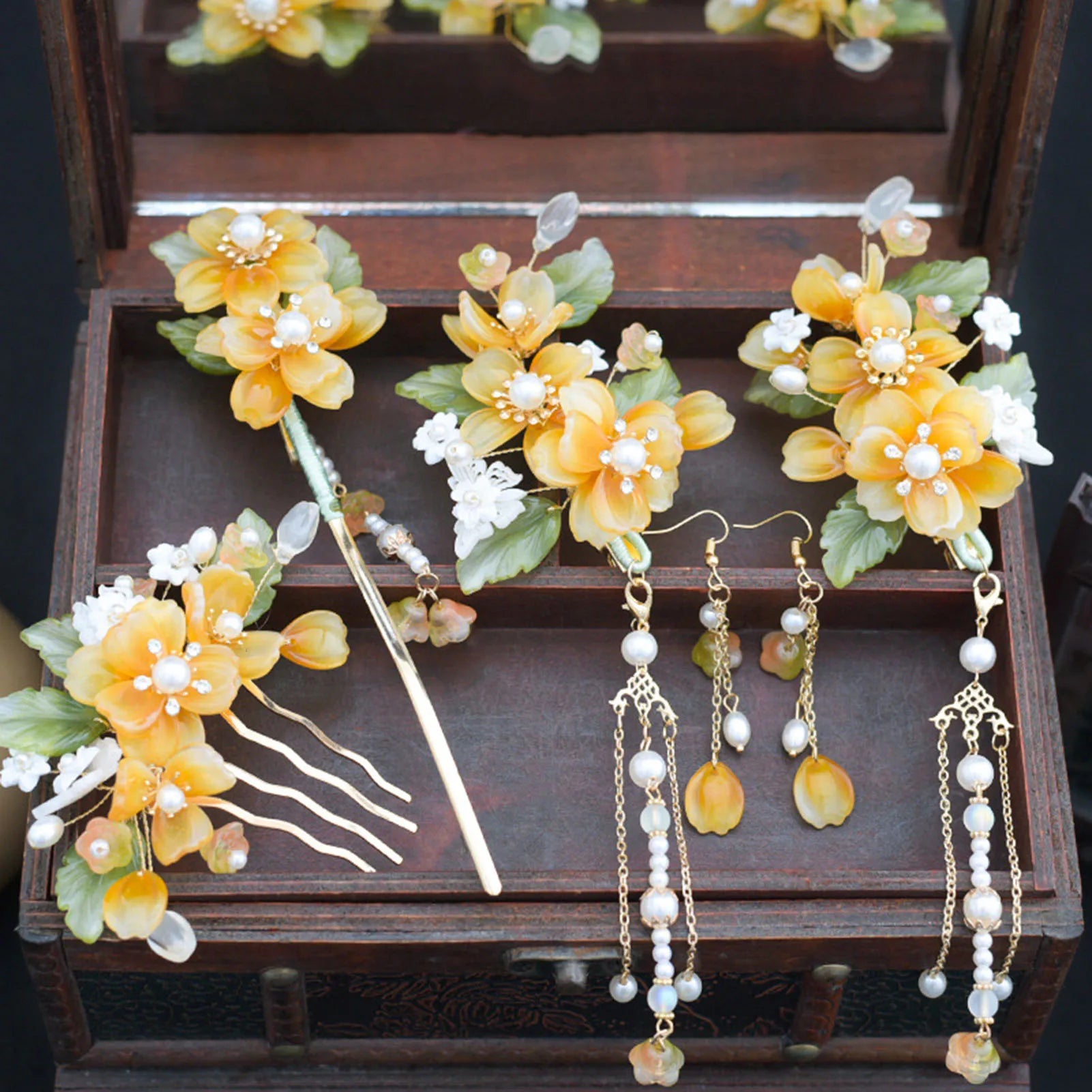 Chinese Flower Hairpin Long Tassel Step Shake Vintage Pearl Hair Clips Ancient Wedding Hair Accessories Retro Hanfu Jewelry Sets