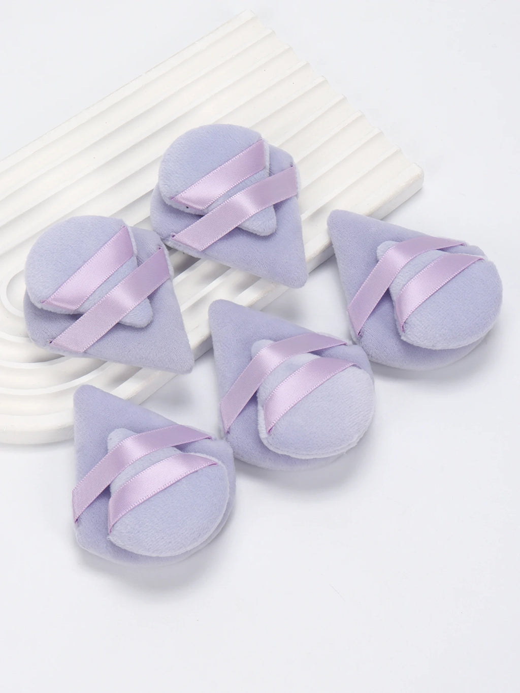 50 Pcs Large Triangular Powder Puff + 50 Pcs Mini Triangular Powder Puff, Makeup Set, Ensuring Even Makeup Application.