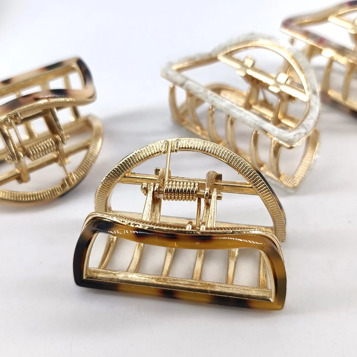 1Pcs 5cm Hair Claws Headwear Fashion Hair Accessories Mini half round shape Acetate Alloy Hairpins Gripper