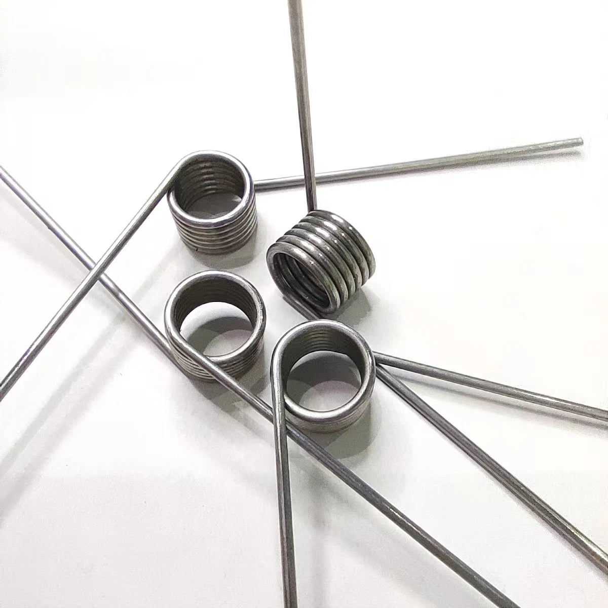 304 stainless steel Small Torsion Spring Hairpin Spring 180/120/90/60 Degree Torsion Spring Wire Diameter 0.5mm 5PCS